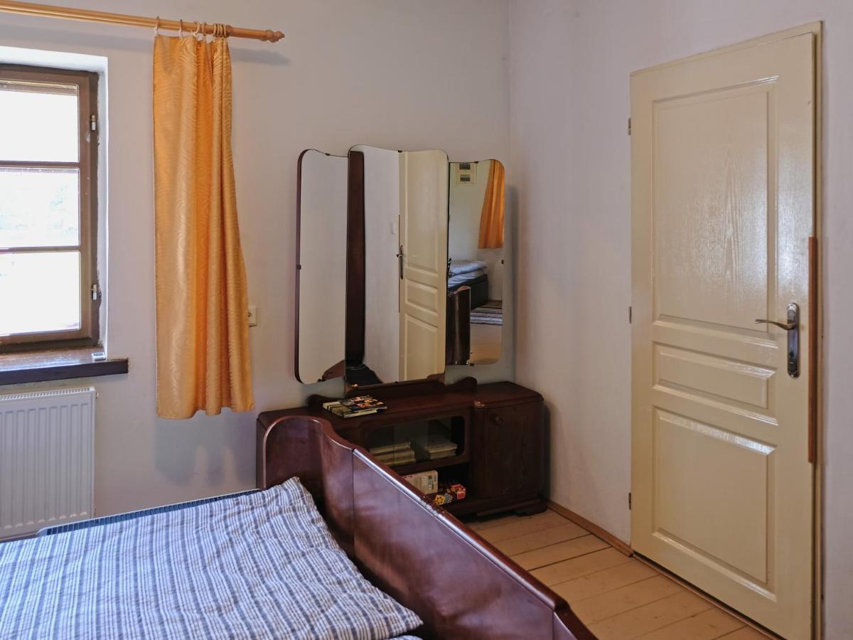 Apartmány v broumovském statku Exteriér fotografie