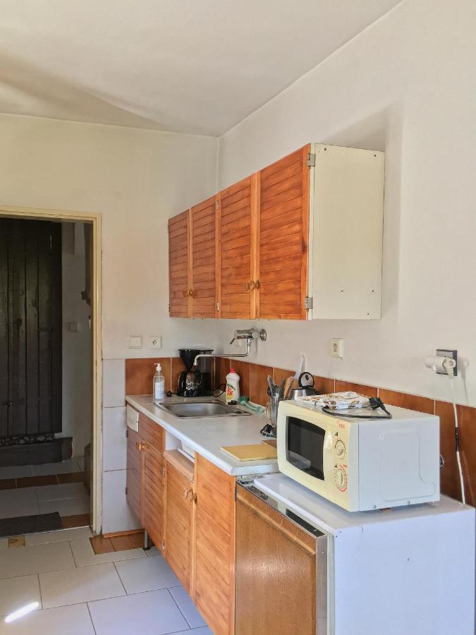 Apartmány v broumovském statku Exteriér fotografie